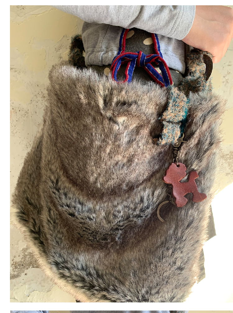 Leele Beach Puppy Laser Patch Fuzzy Crossbody Bag