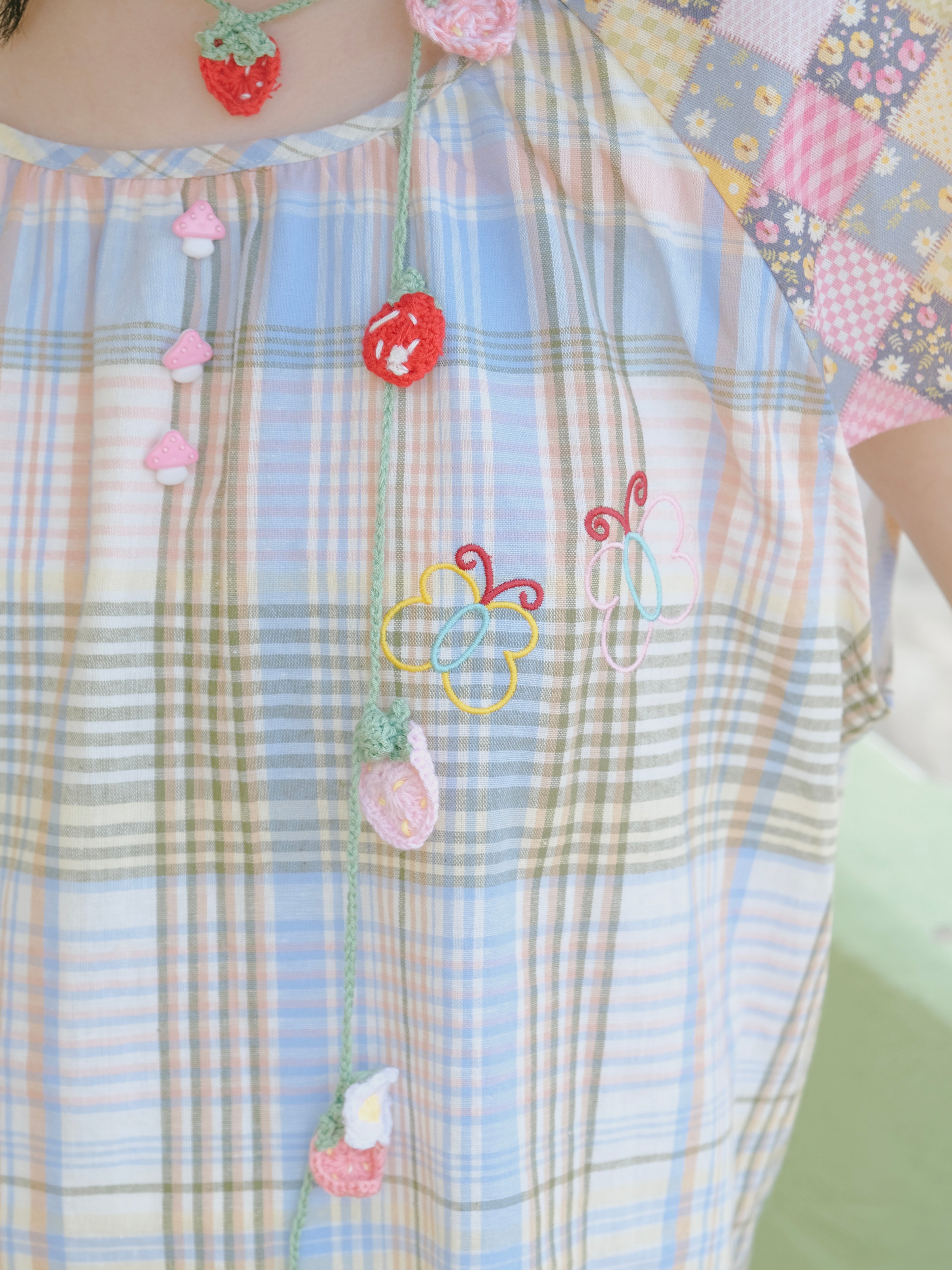 Kaixin Hostel Patchwork Floral Embroidery Cape Dress