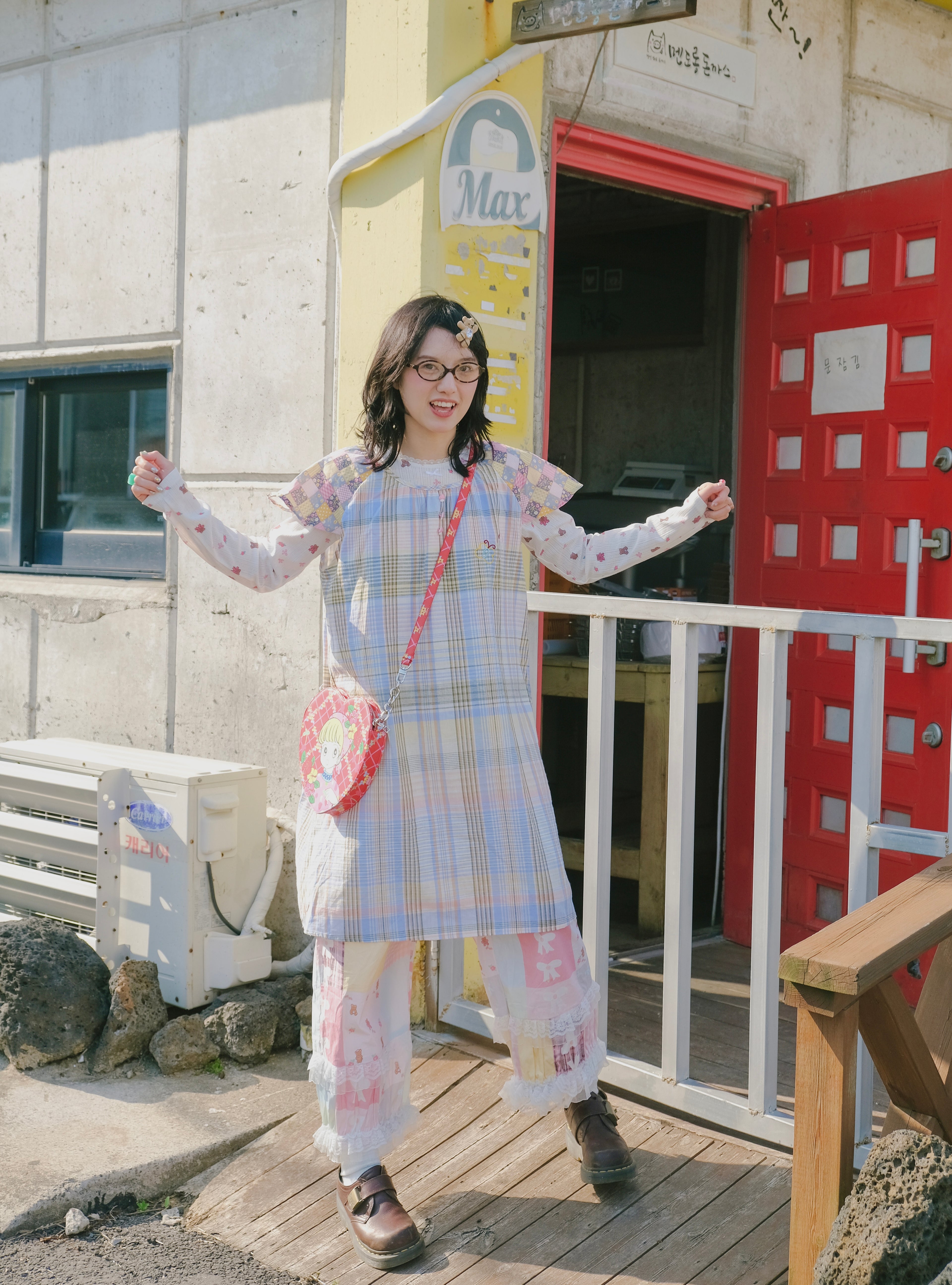 Kaixin Hostel Patchwork Floral Embroidery Cape Dress