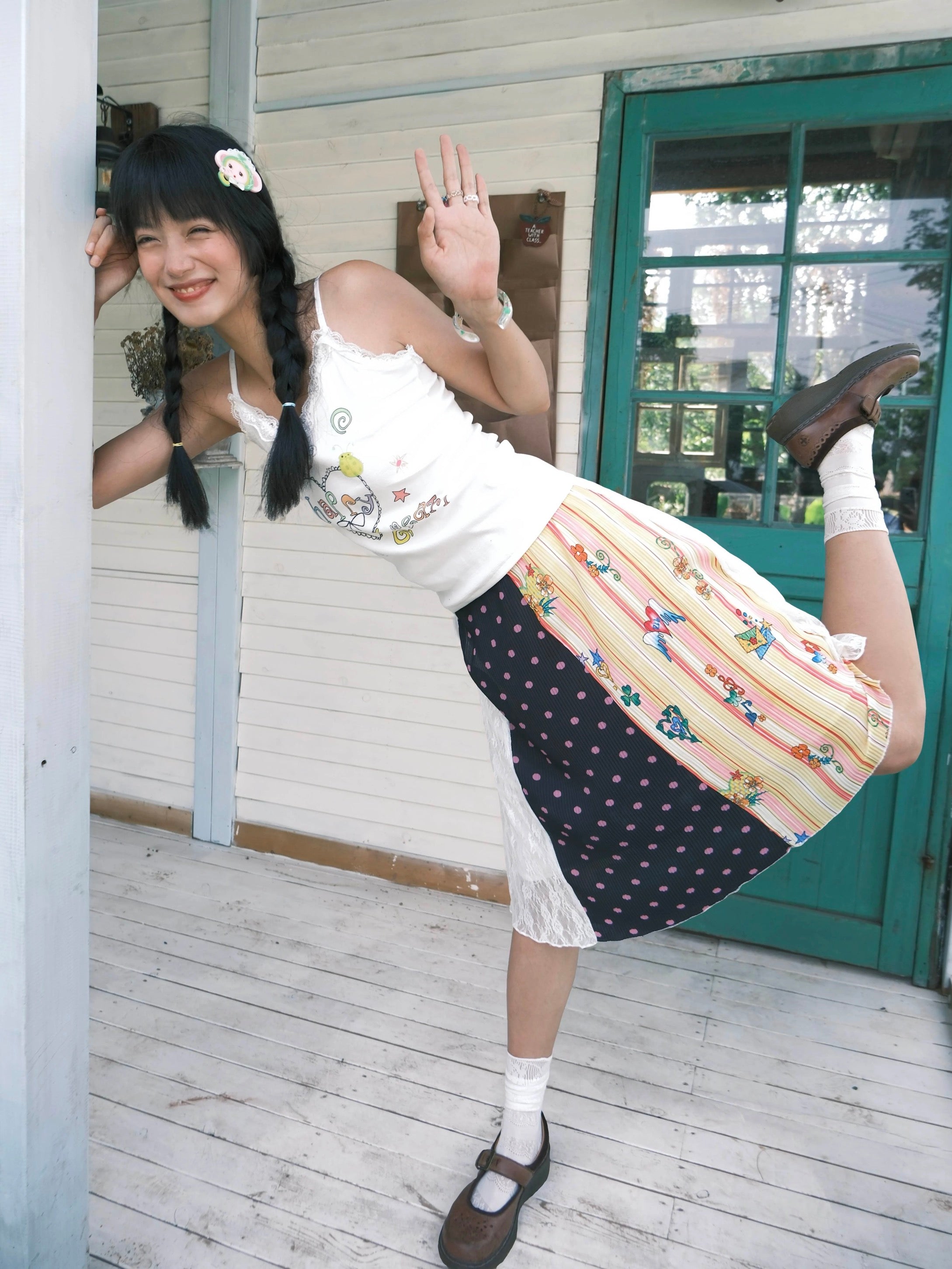 Kaixin Hostel x Octopus Grass 2025 Lace Print Pleated Skirt